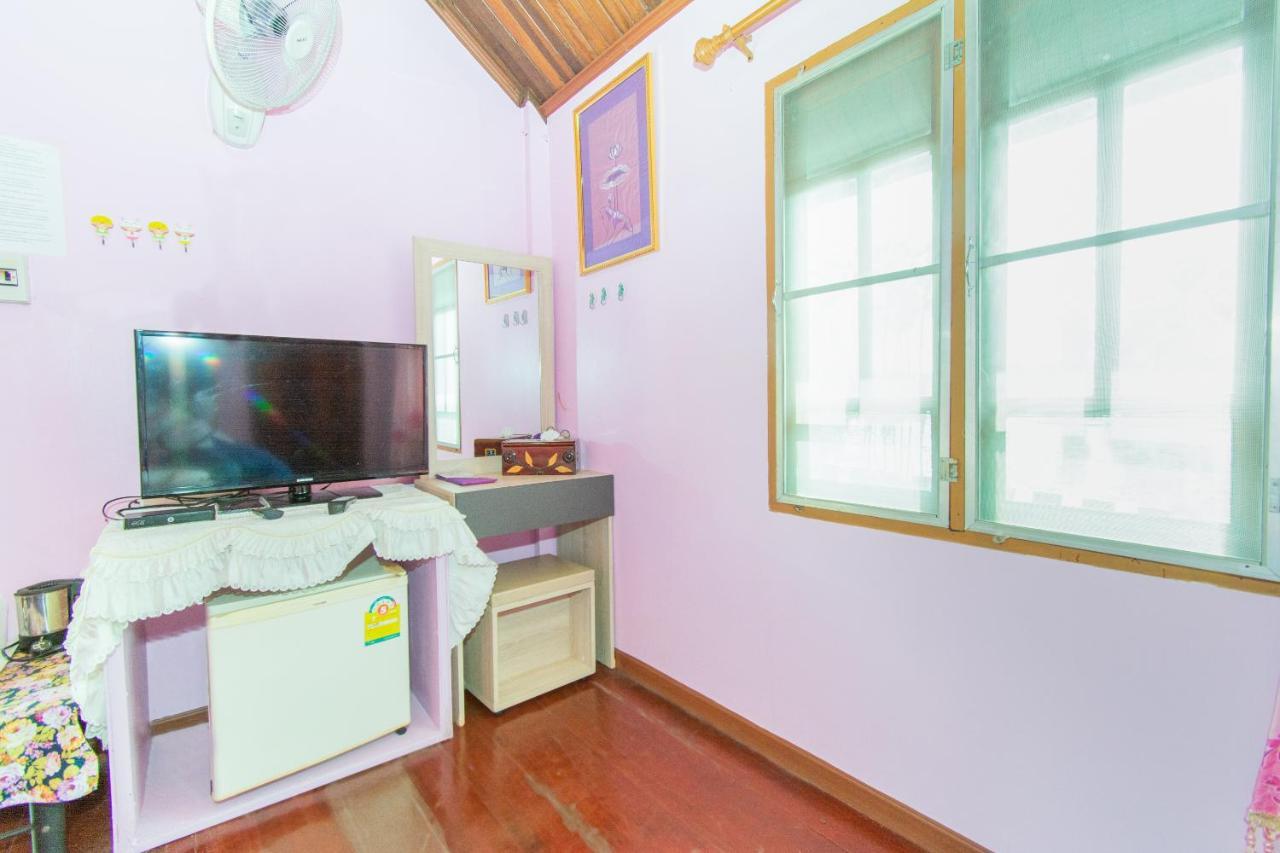 Oyo 712 Baandin Resort Phetchaburi Bagian luar foto