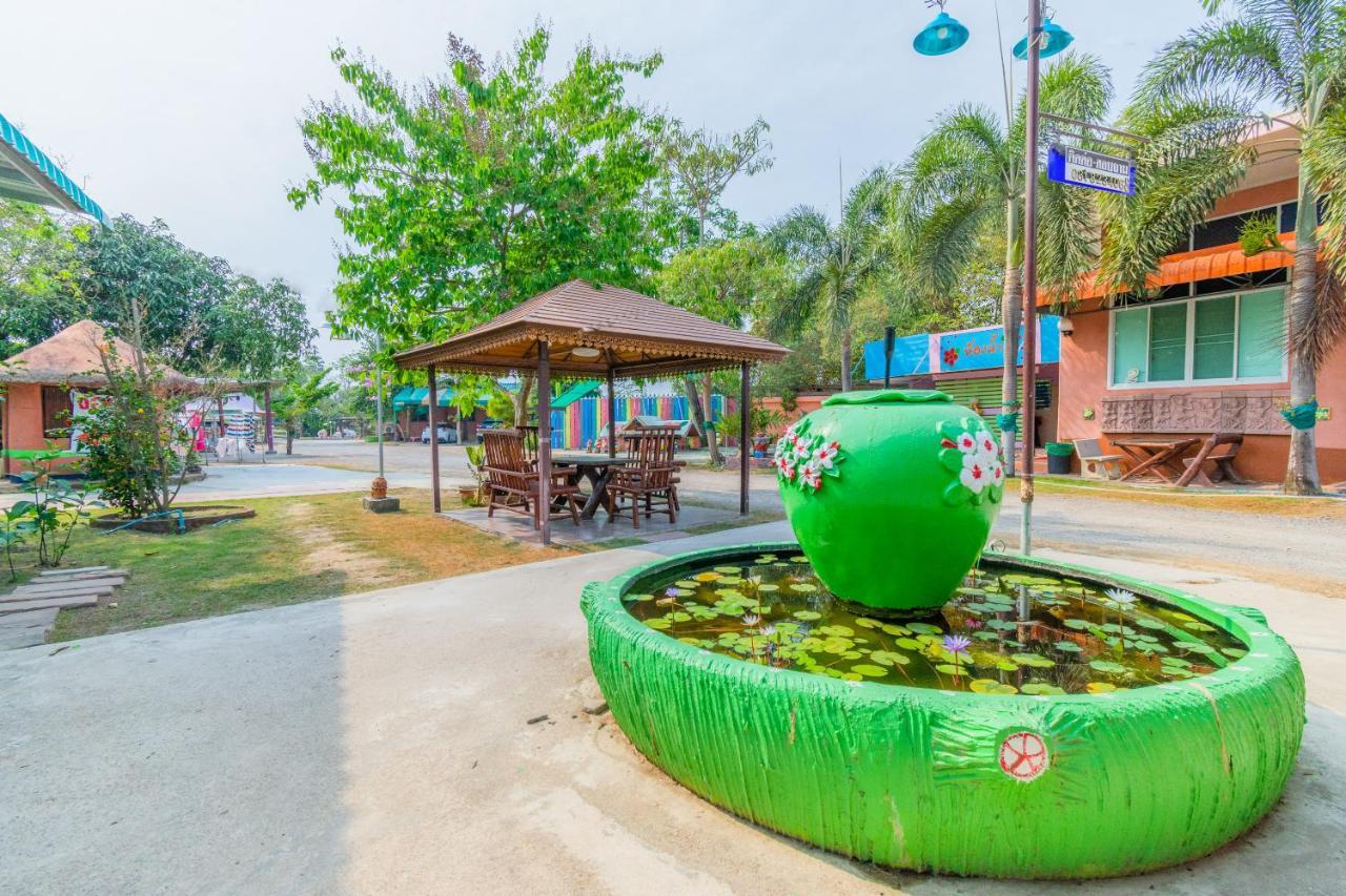 Oyo 712 Baandin Resort Phetchaburi Bagian luar foto