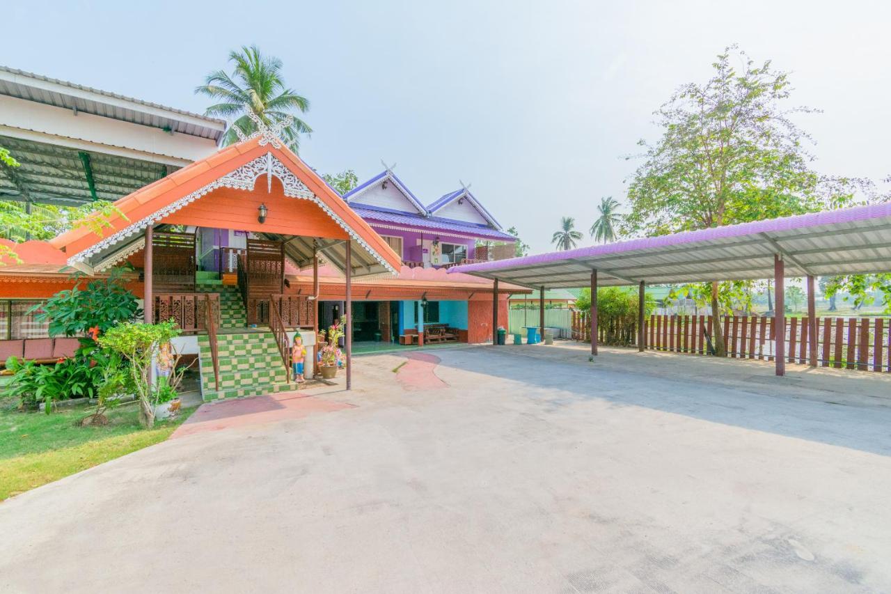 Oyo 712 Baandin Resort Phetchaburi Bagian luar foto
