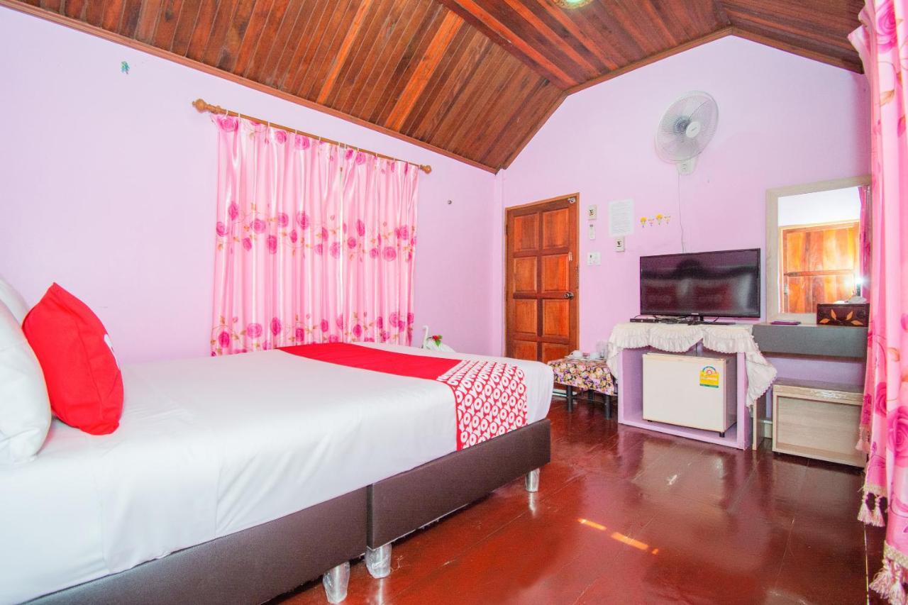 Oyo 712 Baandin Resort Phetchaburi Bagian luar foto